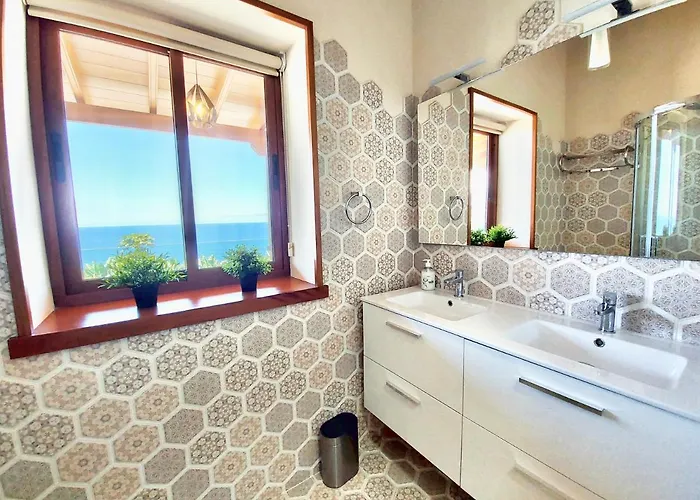 Papaya Paradise Villa *